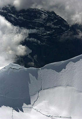 <B>Svizzera, sei soldati muoiono<br>in un incidente di montagna</B>