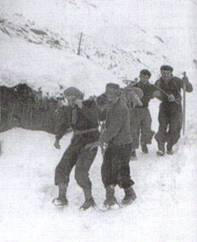 izourt4.jpg (36318 byte)